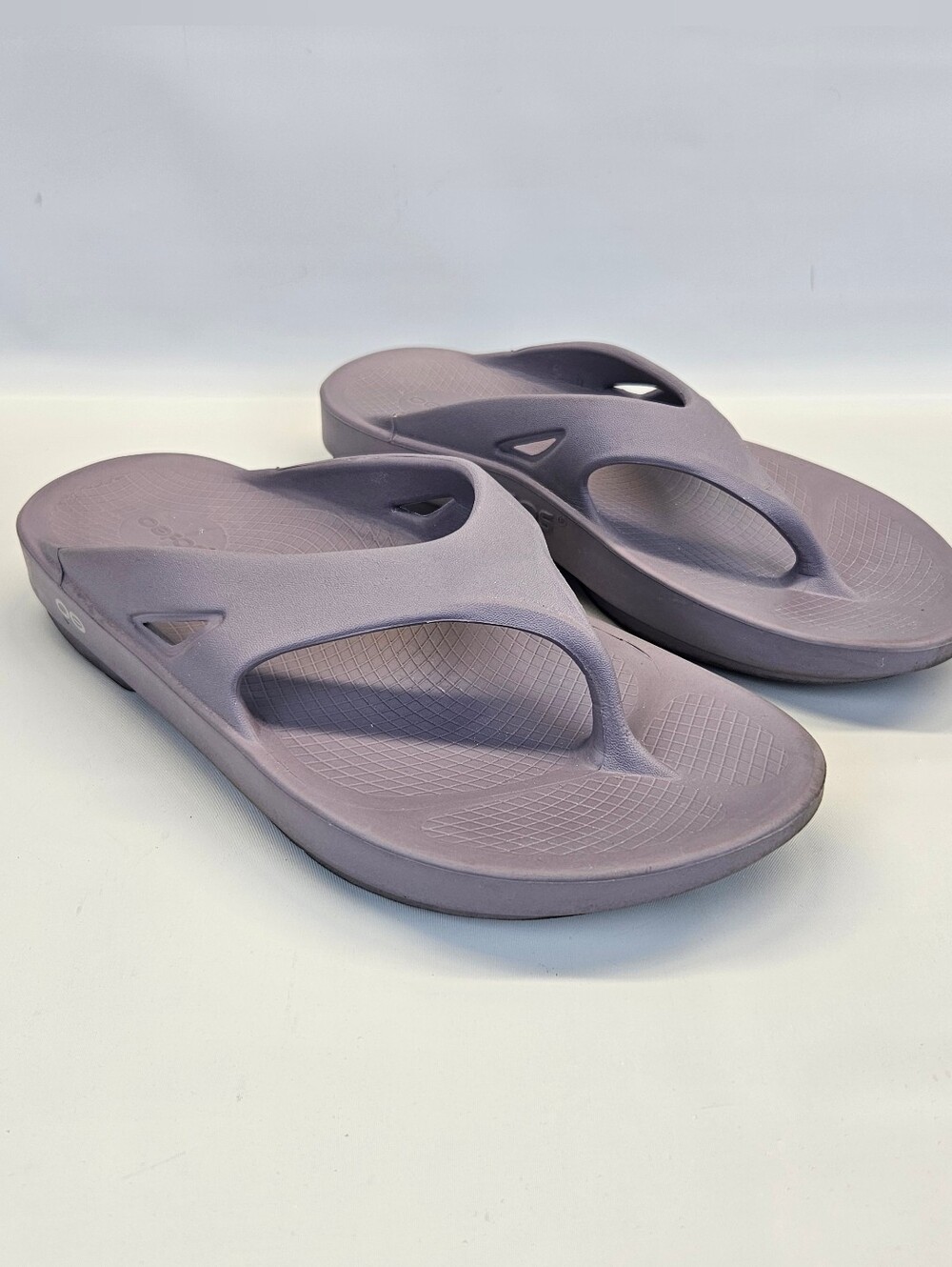 Oofos Sandals Purple Post Toe Ooriginal Womens 12 Mens 10 Comfort Support